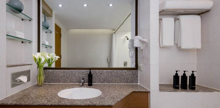 corner-suite-5-2-2