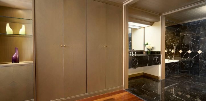 executive-suite-4-2-2