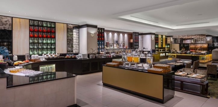 public-restaurant-1-2