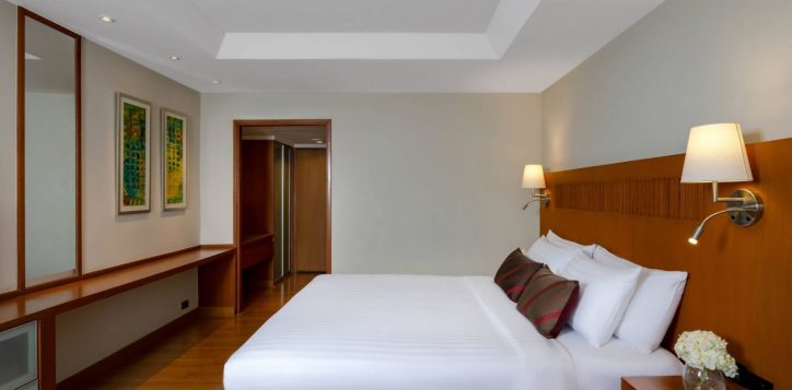 skyline-room-2-2-2
