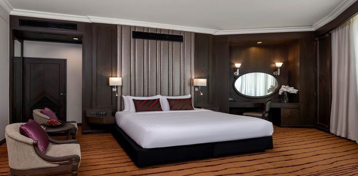 3grand-executive-suite-2-2
