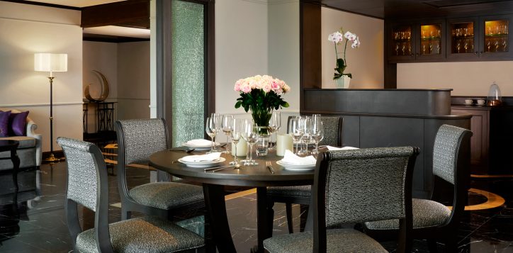 5grand-executive-suite-2-2