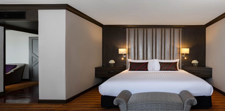 9executive-suite-2-2