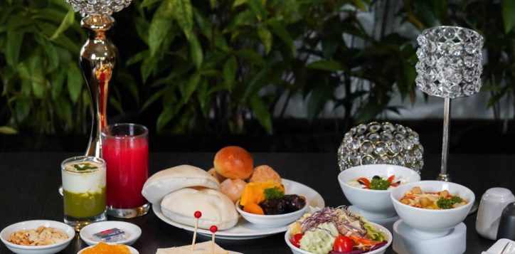 assorted-dried-fruits-and-nuts-2
