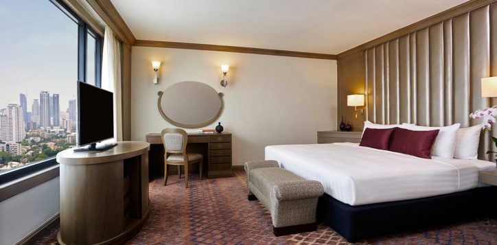 experience-5-star-hotel-stay-in-the-heart-of-bangkok-02-2